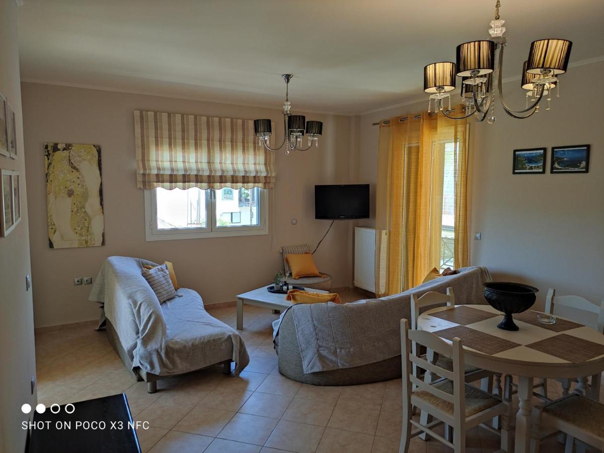 Eliza Apartment Lixouri Ngoại thất bức ảnh