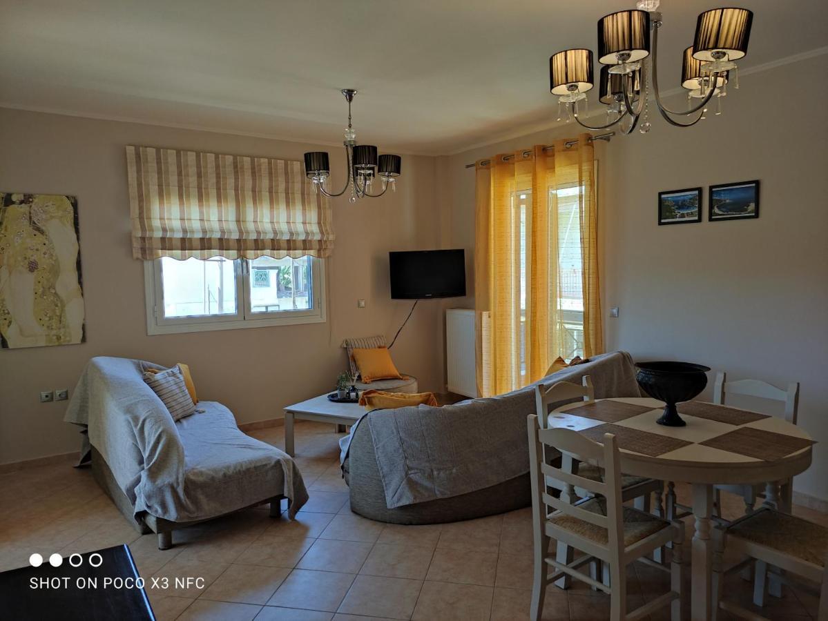 Eliza Apartment Lixouri Ngoại thất bức ảnh